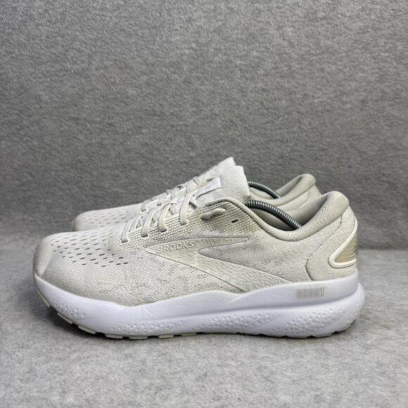 Brooks Shoes Womens Size 10.5 Ghost 16 White Low Top Running Sneaker 1204071B151 - Picture 1 of 10